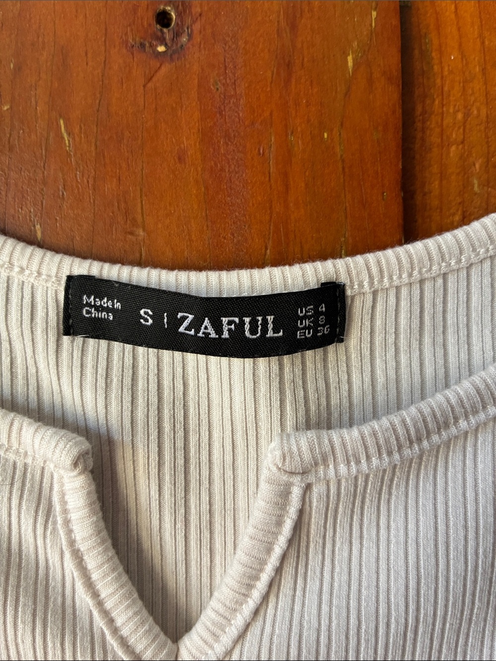 Cropped Basic White Tank - Picture 2 of 4